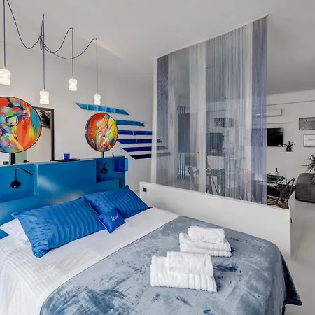 Artrock Experience - Olympia Loft Gallery - 64mq - Hermoupoli Apartment *