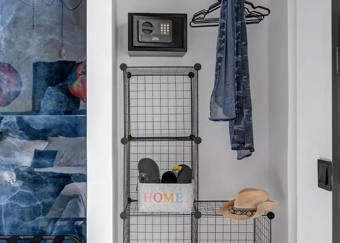 Daire Artrock Experience - Olympia Loft Gallery - 64mq - Hermoupoli *