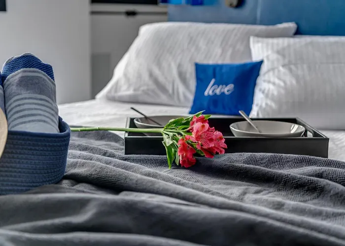 Artrock Experience - Olympia Loft Gallery - 64mq - Hermoupoli Daire