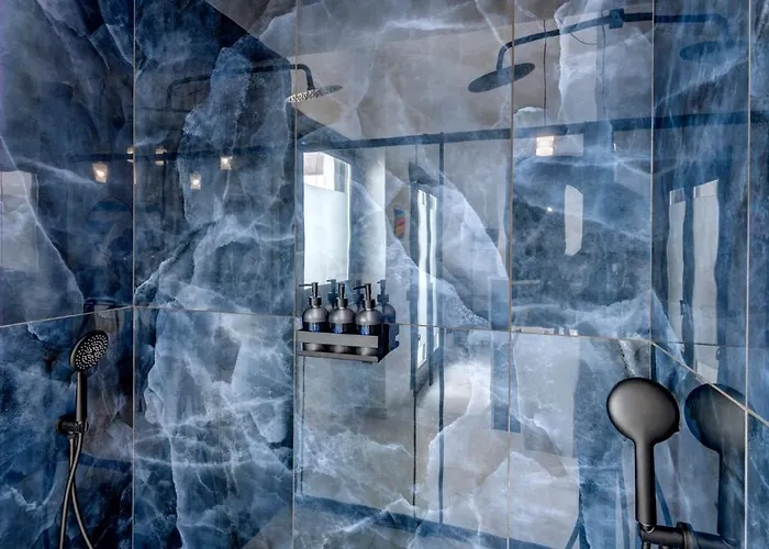 Artrock Experience - Olympia Loft Gallery - 64mq - Hermoupoli * Ermoupoli