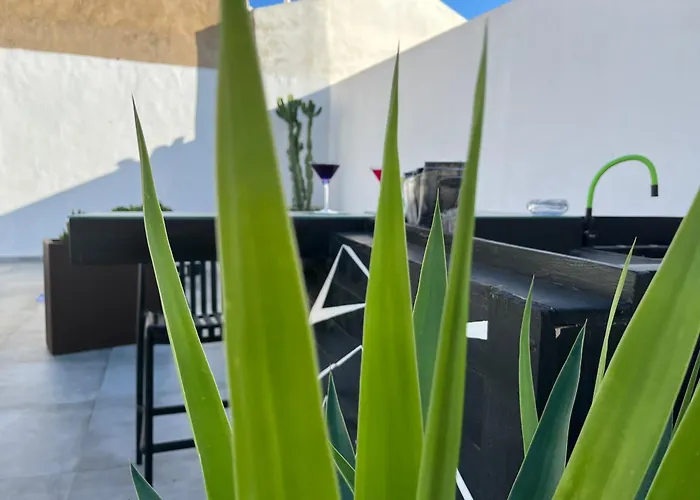 Daire Artrock Experience - Olympia Loft Gallery - 64mq - Hermoupoli Ermoupoli